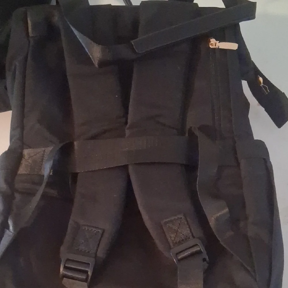 NWOT LOVEVOOK Black & Gold Wide Open Laptop Backpack